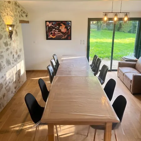 Spacieuse Maison A - Accueille 14 Personnes * פוזוז'
