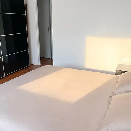 Casa de Férias Spacieuse Maison à - Accueille 14 Personnes Pouzauges